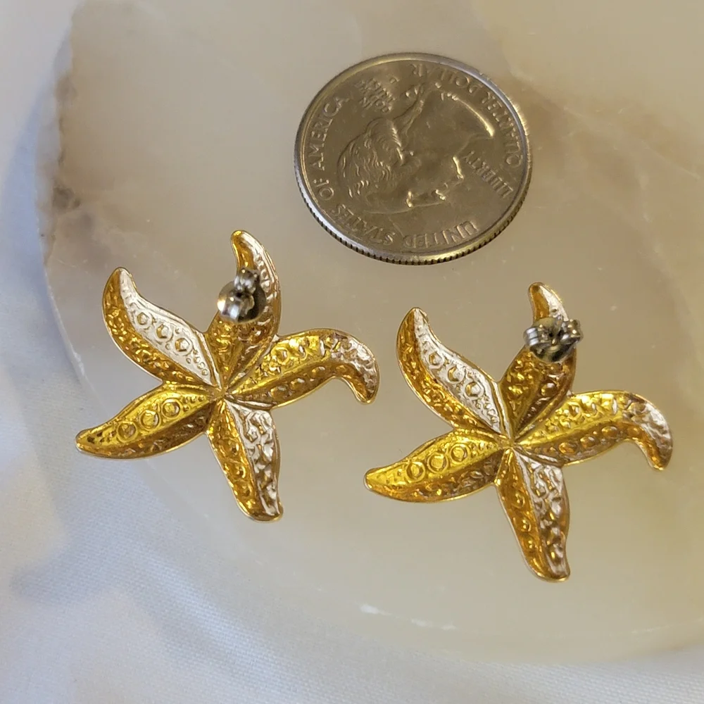 Vintage Gold Starfish Earrings Nautical Beach Sea 80s